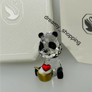NIB Rare Swarovski Exclusive Mini Panda With Heart Crystal Figurine #5642082